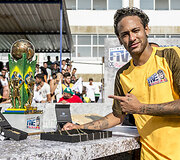 Neymar Junior ir čempionų taurė