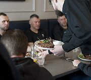 Kauno &bdquo;Žalgirio&ldquo; trenerių &scaron;tabo pietūs bare  &bdquo;Lithuanian Pub Entry&ldquo; 
