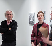 Pauliaus Lileikio fotografijų parodos &bdquo;Fotoamnestija 1988&ndash;1999&ldquo; atidarymas &Scaron;iaulių &bdquo;Au&scaron;ros&ldquo; muziejuje