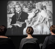Pauliaus Lileikio fotografijų parodos &bdquo;Fotoamnestija 1988&ndash;1999&ldquo; atidarymas &Scaron;iaulių &bdquo;Au&scaron;ros&ldquo; muziejuje