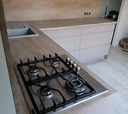 Aurelija Giedraitienė seną ir apleistą butą pavertė jaukiais namais 