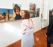 Kauno Vinco Kudirkos vie&scaron;ojoje bibliotekoje atidaryta Romualdo Požerskio fotografijų paroda &bdquo;Banglade&scaron;o vaikai&ldquo;. 