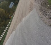 Kelias, jungiantis Tadaravos kaimą su Medinių Strėvininkų gyvenviete.