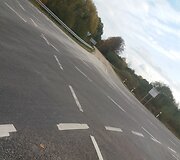 Kelias, jungiantis Tadaravos kaimą su Medinių Strėvininkų gyvenviete.