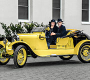 Ponai Nijolė ir Gvidonas bei &bdquo;Ford T&ldquo;, 1926 m. Automobilio savininkas &ndash; Sigitas Zajarskas