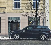 Atnaujintas &bdquo;Range Rover Sport&ldquo; turi nemažai nematytų sistemų