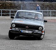 Automobilių sporto veteranai kviečia pasivaržyti velykiniame slalome