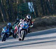 Motociklininkų treniruotė Nemuno žiedo trasoje