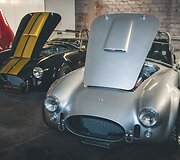Įdomiausių automobilių savininkai kovos dėl nuosavo puslapio kalendoriuje