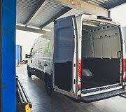 Atskleidė, kas svarbiausia perkantiems komercinį automobilį