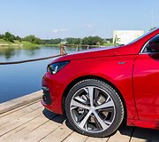 &bdquo;Peugeot&ldquo; Lietuvoje surengė naujos automatinės pavarų dėžės bandymus
