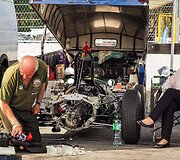 Rygos lenktynių trasoje &ndash; sunki lietuvių kova dėl pergalės ir &bdquo;Formula Junior&ldquo; prieskoniai
