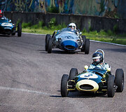 Rygos lenktynių trasoje &ndash; sunki lietuvių kova dėl pergalės ir &bdquo;Formula Junior&ldquo; prieskoniai