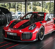 Lietuvis įsigijo greičiausią &bdquo;Porsche&ldquo; modelį
