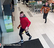 Jurbarko policija ie&scaron;ko vagystėmis įtariamų vaikinų