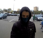 Policija ie&scaron;ko &scaron;ių asmenų