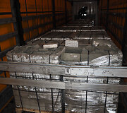 Kontrabanda cementiniuose blokeliuose