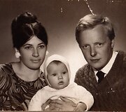 Vytaras Radzevičius su tėvais (1 m.)