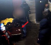Reido metu nustebino &bdquo;slaptojo pareigūno&ldquo; veiksmai