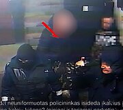 Reido metu nustebino &bdquo;slaptojo pareigūno&ldquo; veiksmai