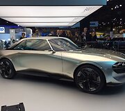 Nauji &bdquo;Peugeot&ldquo; automobiliai