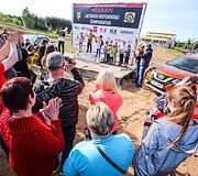 Jaunųjų sportininkų motokroso varžybų akimirkos