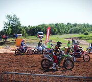 Jaunųjų sportininkų motokroso varžybų akimirkos