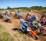 Jaunųjų sportininkų motokroso varžybų akimirkos