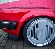 Vilniuje susirinko senų automobilių entuziastai