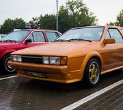 Vilniuje susirinko senų automobilių entuziastai
