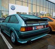 Vilniuje susirinko senų automobilių entuziastai