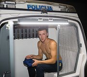 Juodasis &scaron;e&scaron;tadienis &ndash; nusikaltėlių konvejeris