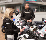 Motociklininkų komandos i&scaron;lydėtos į ralį po Lietuvą