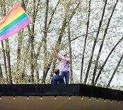 Vaivoryk&scaron;tės vėliavų dalybų akimirka