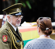 Vaivoryk&scaron;tės vėliavų dalybų akimirka