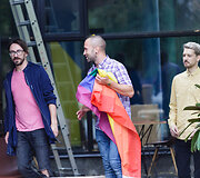 Vaivoryk&scaron;tės vėliavų dalybų akimirka