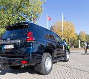 Pasieniečiams perduoti &bdquo;Toyota Land Cruiser&ldquo; visureigiai