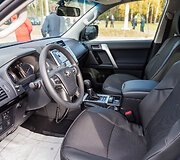 Pasieniečiams perduoti &bdquo;Toyota Land Cruiser&ldquo; visureigiai