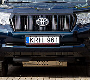 Pasieniečiams perduoti &bdquo;Toyota Land Cruiser&ldquo; visureigiai