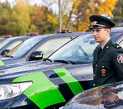 Pasieniečiams perduoti &bdquo;Toyota Land Cruiser&ldquo; visureigiai