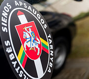 Pasieniečiams perduoti &bdquo;Toyota Land Cruiser&ldquo; visureigiai