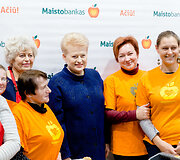 Dalia Grybauskaitė davė startą &bdquo;Maisto banko&ldquo; akcijai