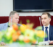 Seimo socialdemokratų darbo frakcijos posėdis į kurį buvo pakviestas Rokas Masiulis