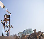 Naujosios skulptūros ant Vilniaus Žaliojo tilto