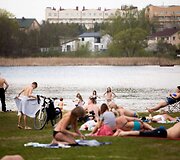 Vilniečiai džiaugiasi vasari&scaron;ku oru pliaže