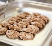 Pristatyti naujos receptūros patiekalai gydymo ir ugdymo įstaigoms
