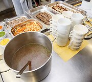 Pristatyti naujos receptūros patiekalai gydymo ir ugdymo įstaigoms