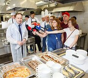 Pristatyti naujos receptūros patiekalai gydymo ir ugdymo įstaigoms