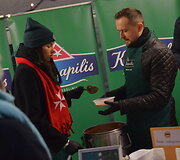 Mantas Katleris su drauge Aiste Kaba&scaron;inskaite