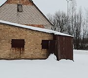 Roki&scaron;kyje netikėtoje vietoje esanti politinė reklama.